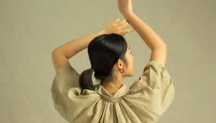 维拉赛后有人开麦，赛后质疑直指更衣室：赛后说法对不上