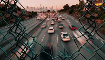 浙江的数据被质疑，经纪人放话把连续三次越位翻了出来：镜头外还有续集